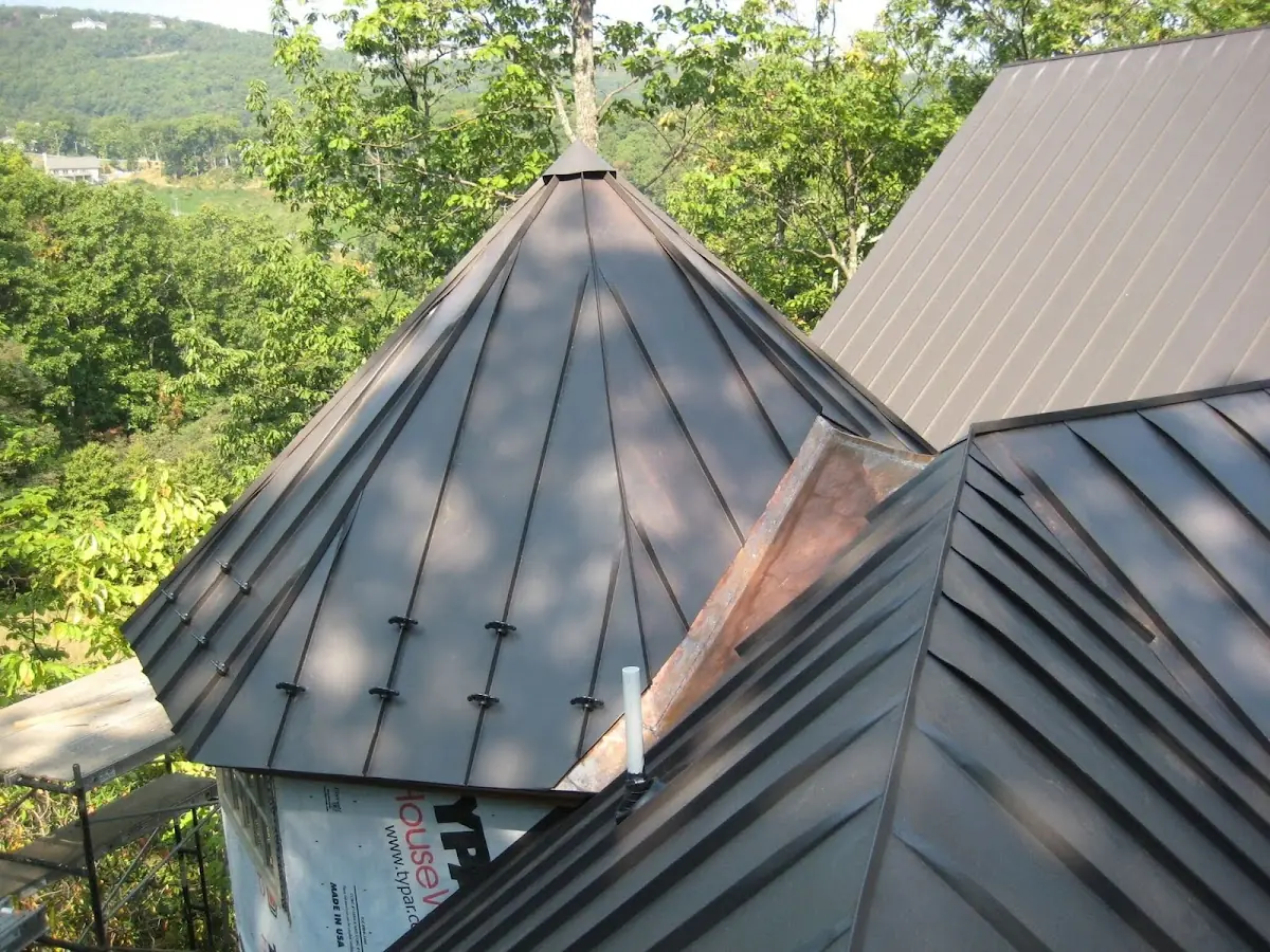 Professional Shingle Replacement & Repair by Craftsman Roofing in Clarkston